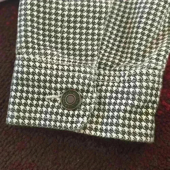 Princess Polly Nixi Cropped Jacket - Picture 7 of 11